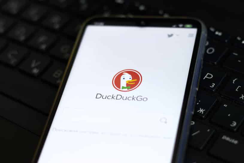 محرك DuckDuckGo و49 شركة أخرى تريد إصلاح أندرويد